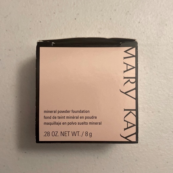 Mary Kay Makeup New Mary Kay Mineral Powder Foundation In Color